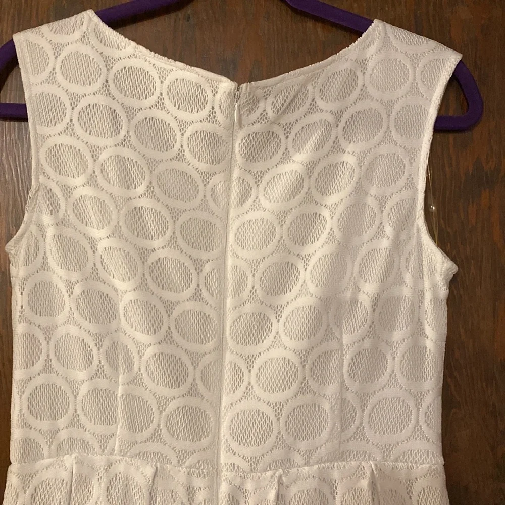 White Sleeveless New York and Company Dress - Picture 7 of 10